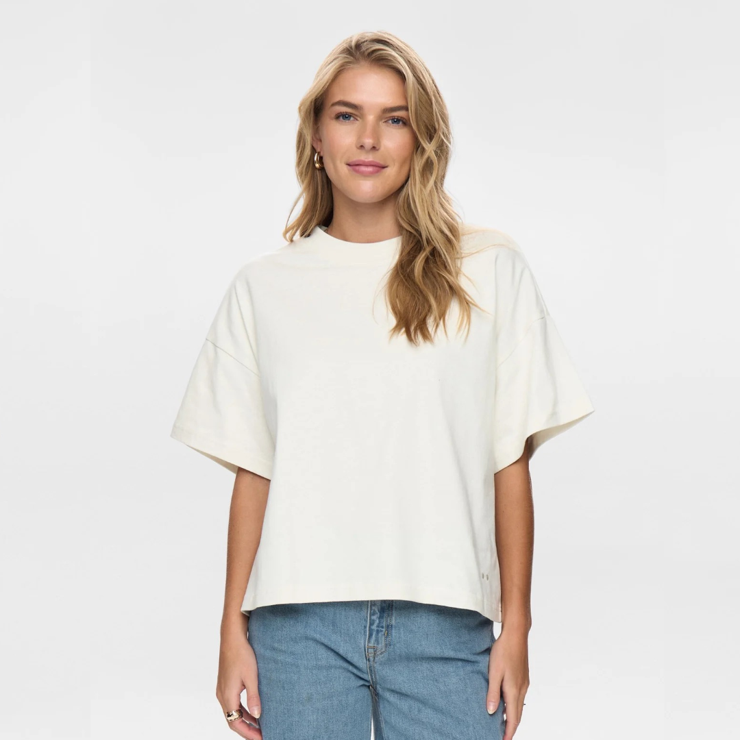 NÜMPH || NUWONDER TEE CLOUD DANCER