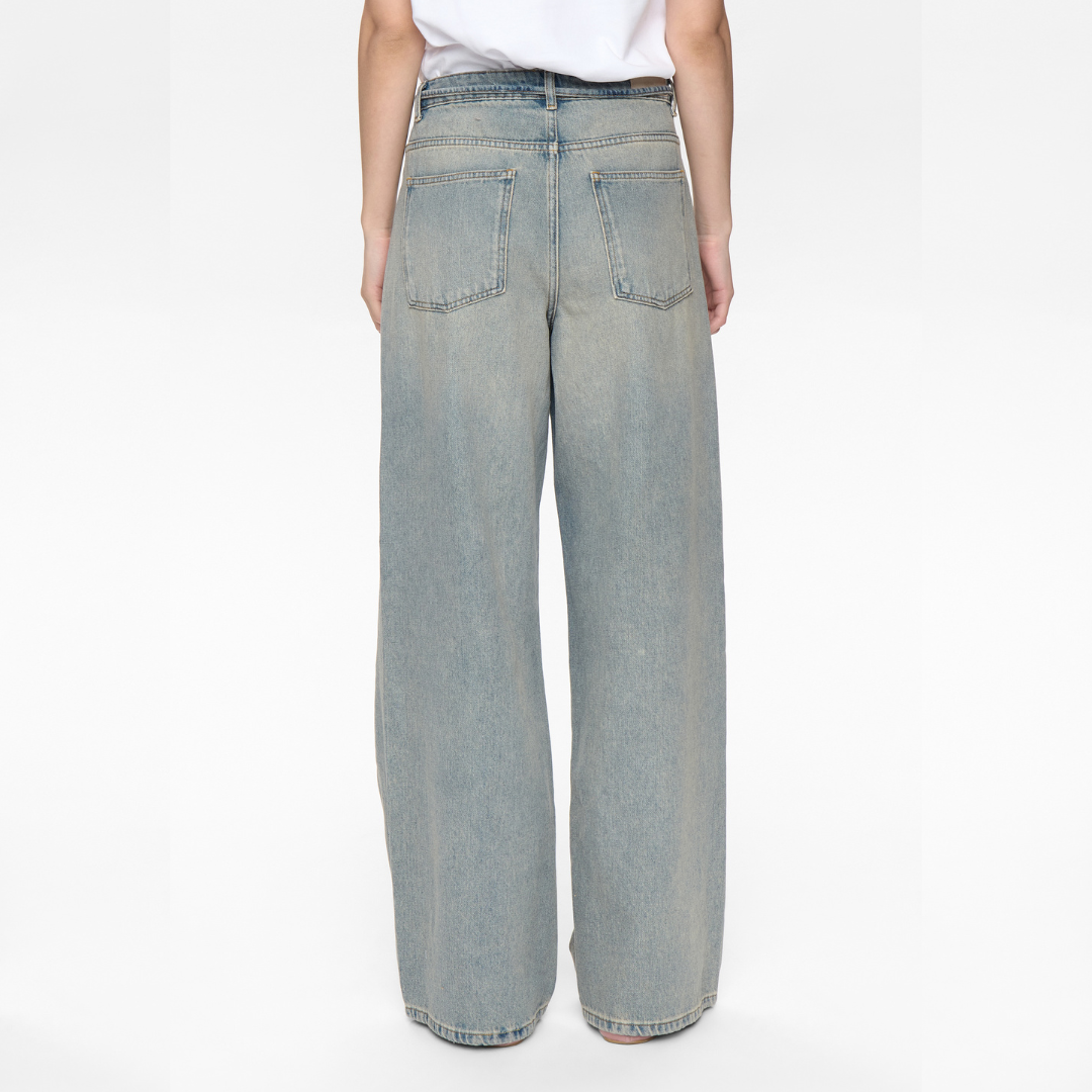 NÜMPH || NUBROOKLYN HR WIDE TINTED JEANS LIGHT TINTED BLUE