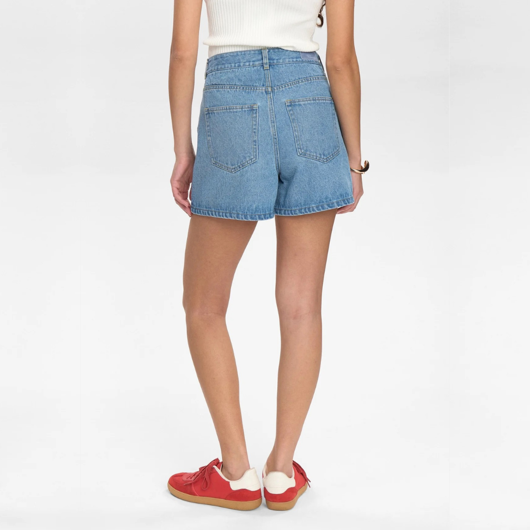 NÜMPH || NUVIRGINIA DENIM SHORTS LIGHT BLUE