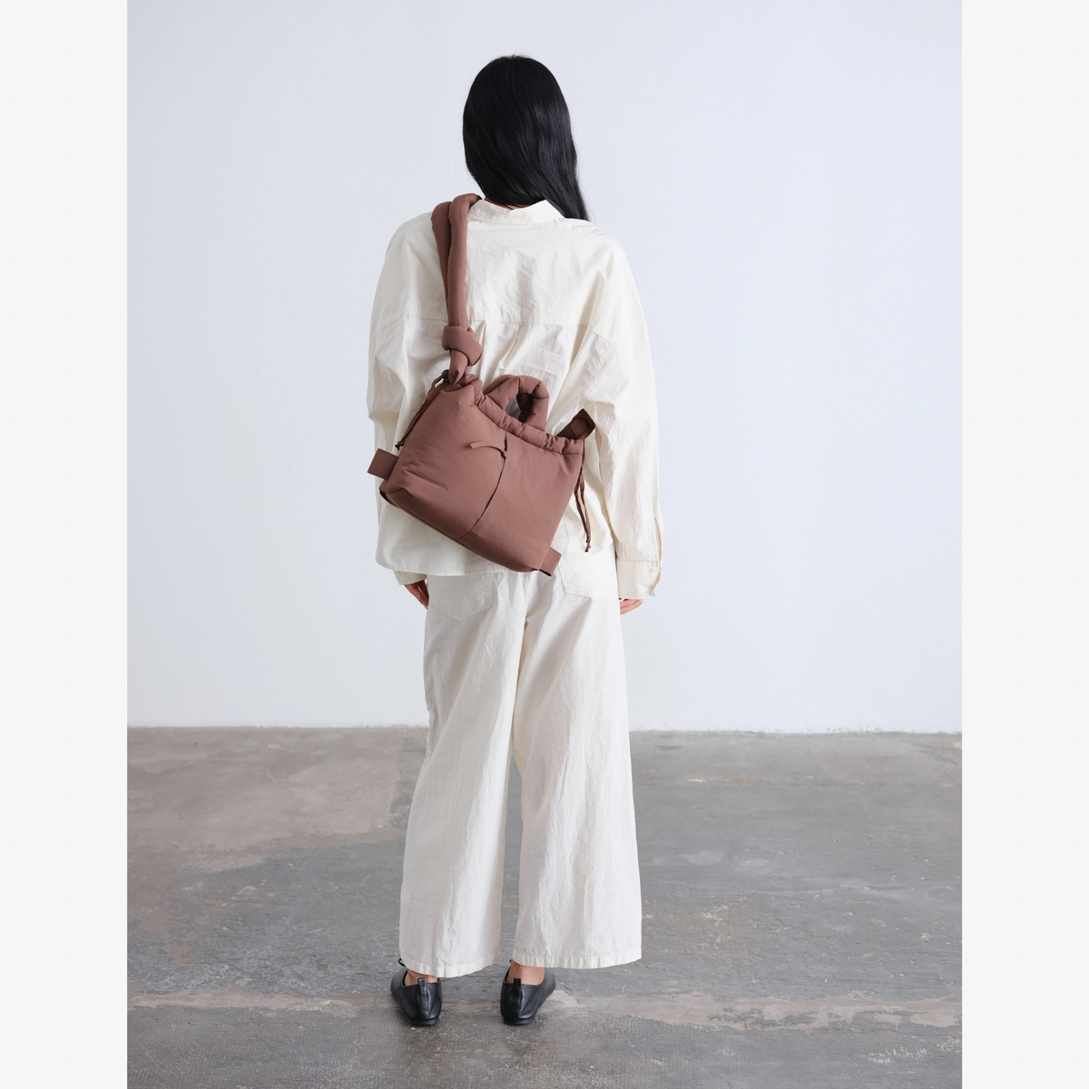 ÖLEND || CHOCOLATE COMPACT ONA SOFT BAG