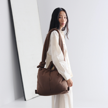 ÖLEND || CHOCOLATE ONA SOFT BAG