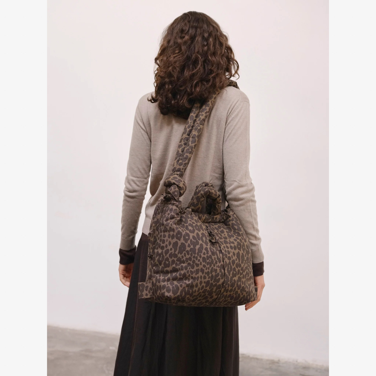 ÖLEND || LEOPARD ONA SOFT BAG