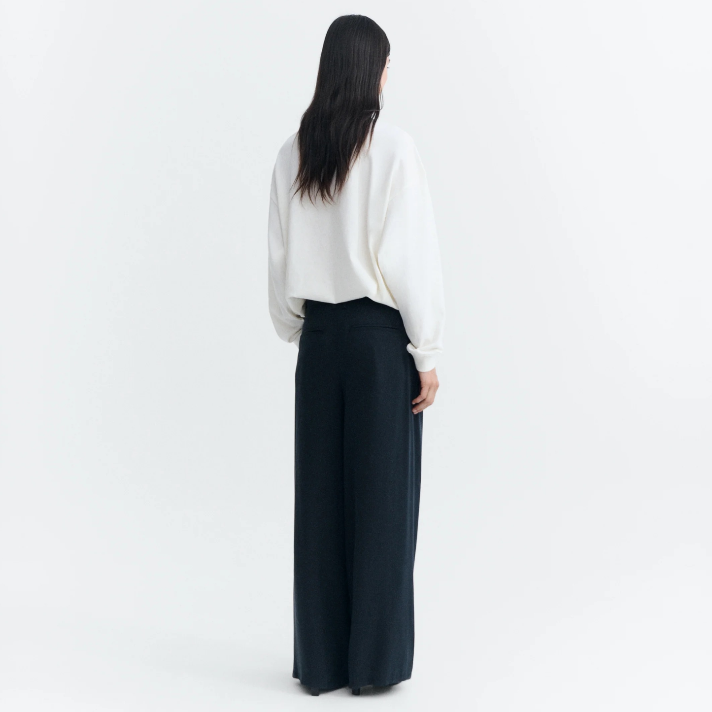 THINKING MU || BLACK MOLLY PANTS