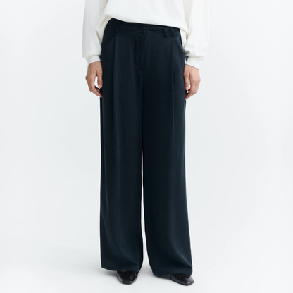 THINKING MU || BLACK MOLLY PANTS