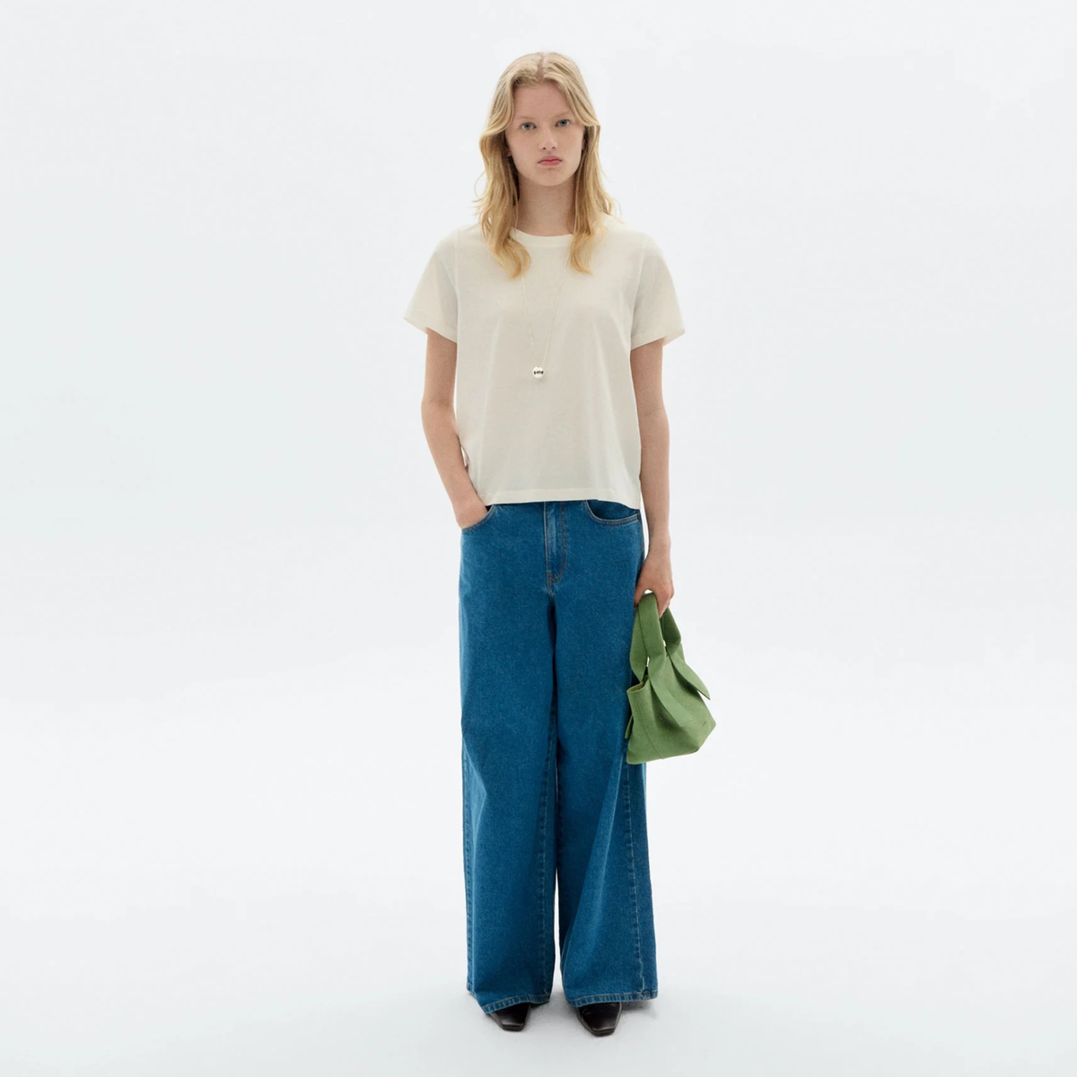 THINKING MU || IDA TEE WHITE WOMAN