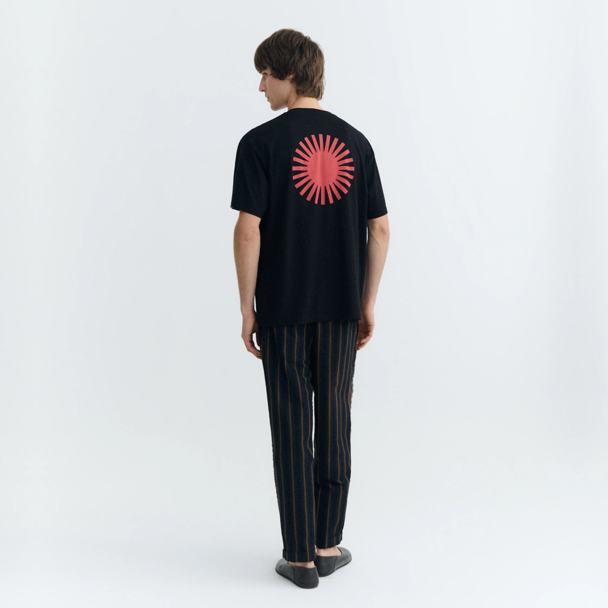 THINKING MU || SOL CONTRAST AARON TEE BLACK MAN