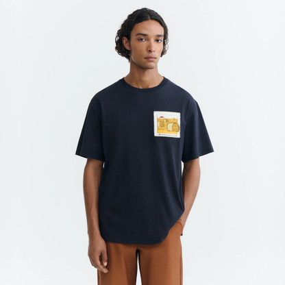 THINKING MU || STRAW CAMP NAVY AARON TEE MEN