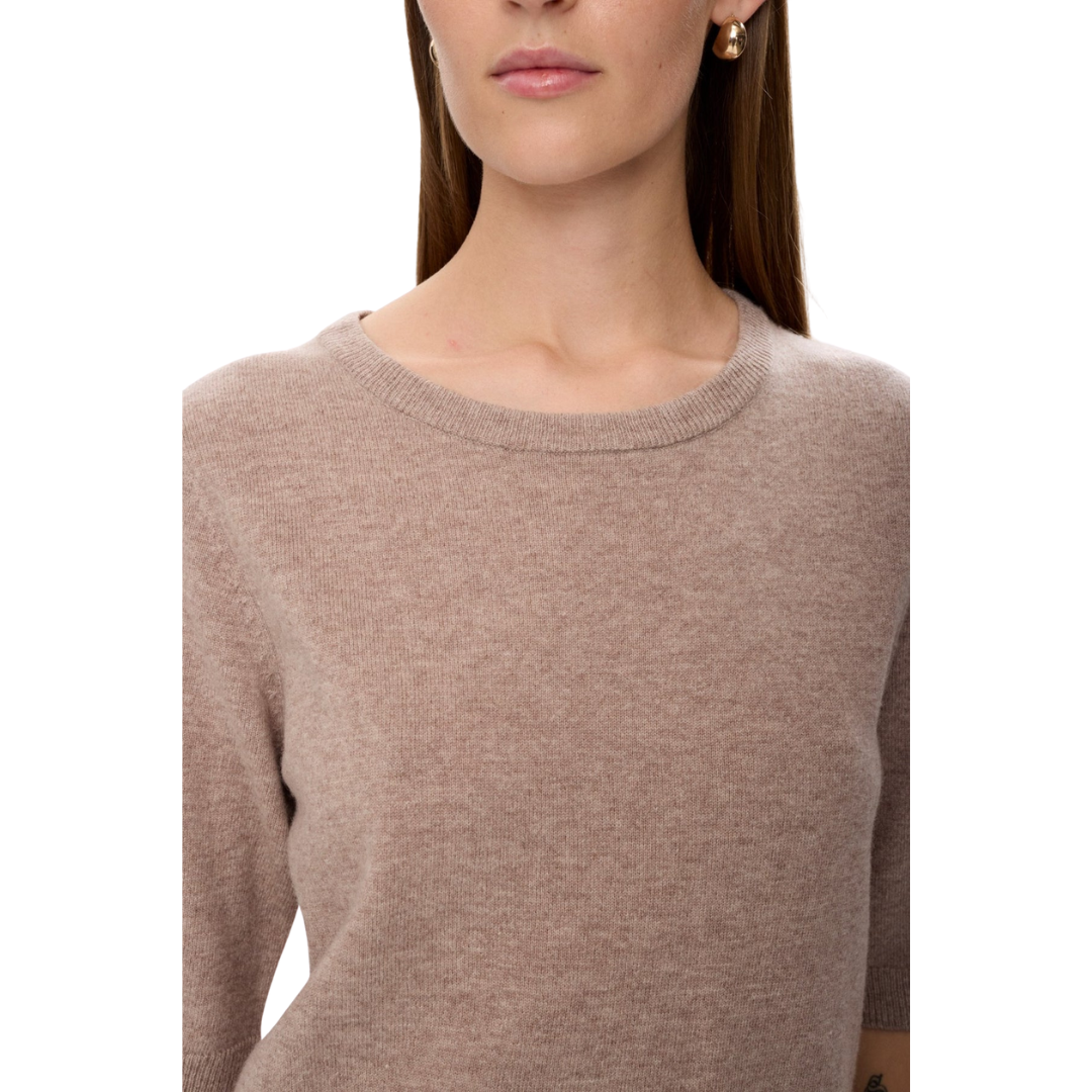 NÜMPH || NUKALLY SS PULLOVER TAUPE GREY