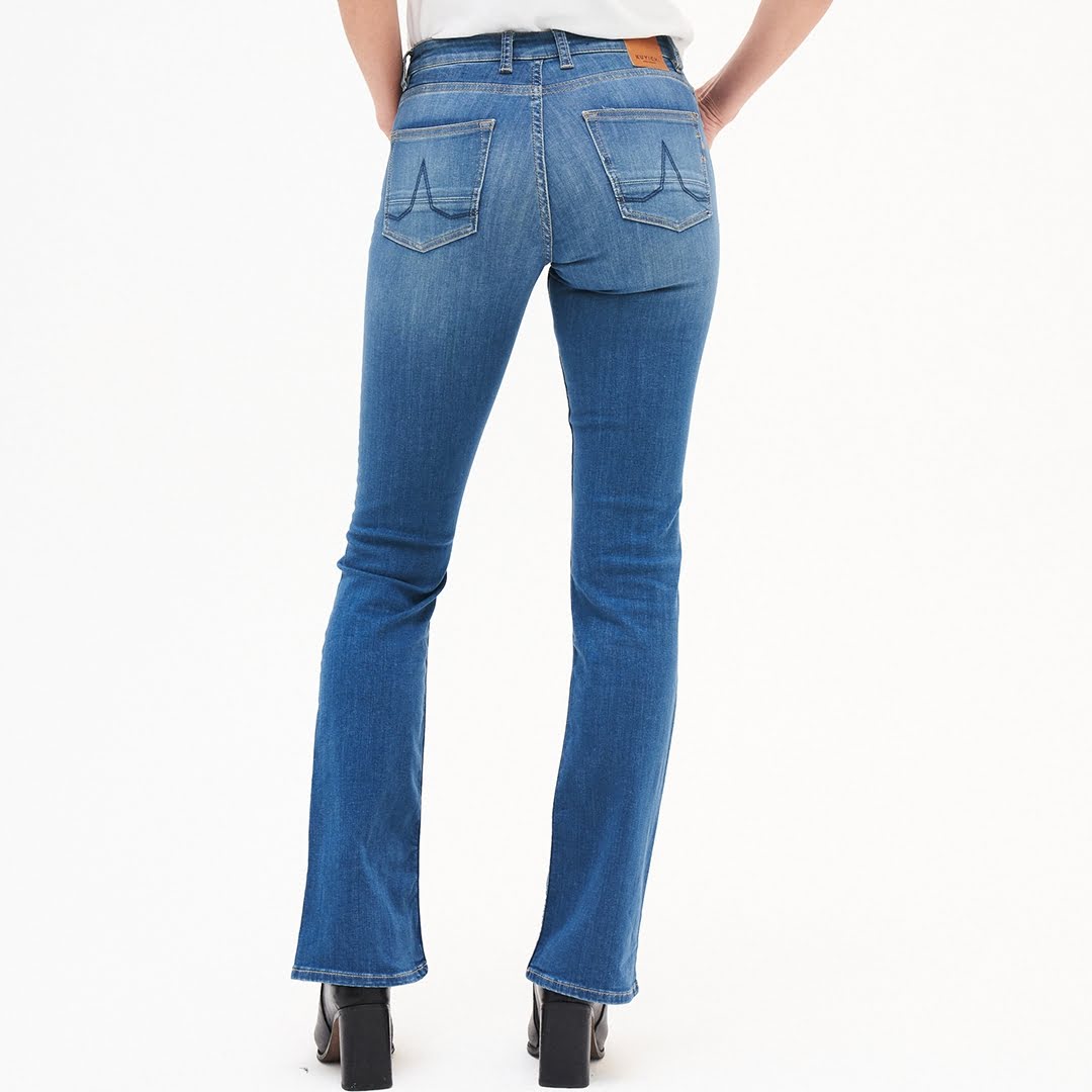 KUYICHI || AMY BOOTCUT JEANS