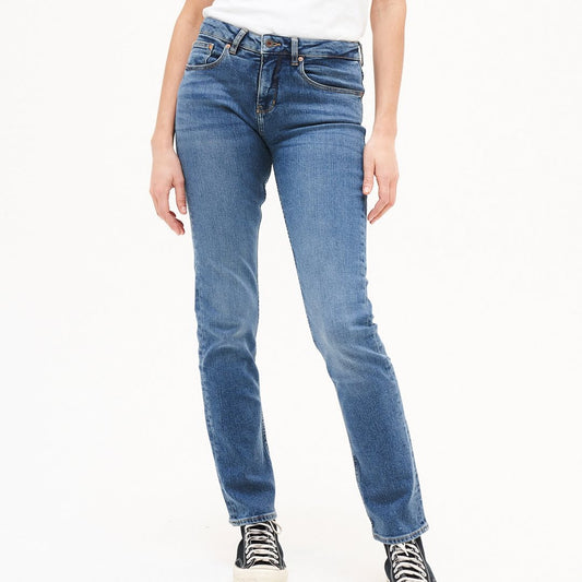 KUYICHI || SARA STRAIGHT JEANS