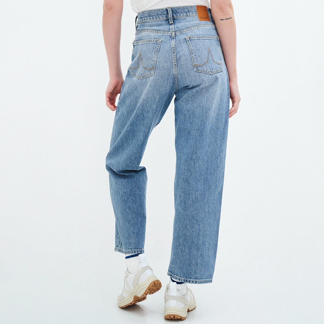 KUYICHI || BOBBIE BARREL JEANS